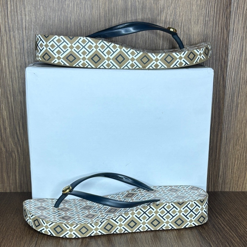 Tory Burch Black and Brown Geometric Flip Flops ***READ DESCRIPTION***